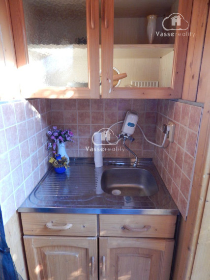 Chata vhodná na celoročné bývanie v Trávnici pri Podhájskej .