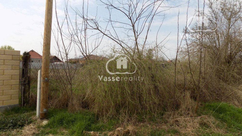 Len u nás ! Pozemok na stavbu domu v Andovciach -  1124 m2 .