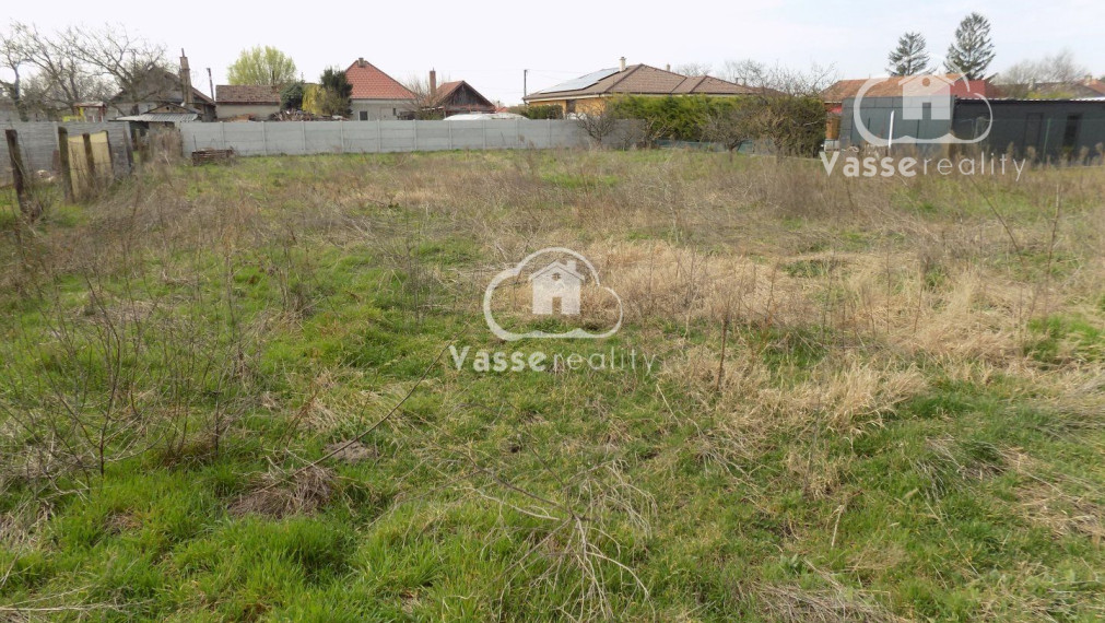 Len u nás ! Pozemok na stavbu domu v Andovciach -  1124 m2 .