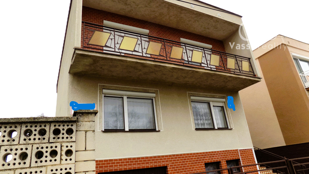 Poschodový dom v Tvrdošovciach  v centre obce  vhodné aj na podnikanie !