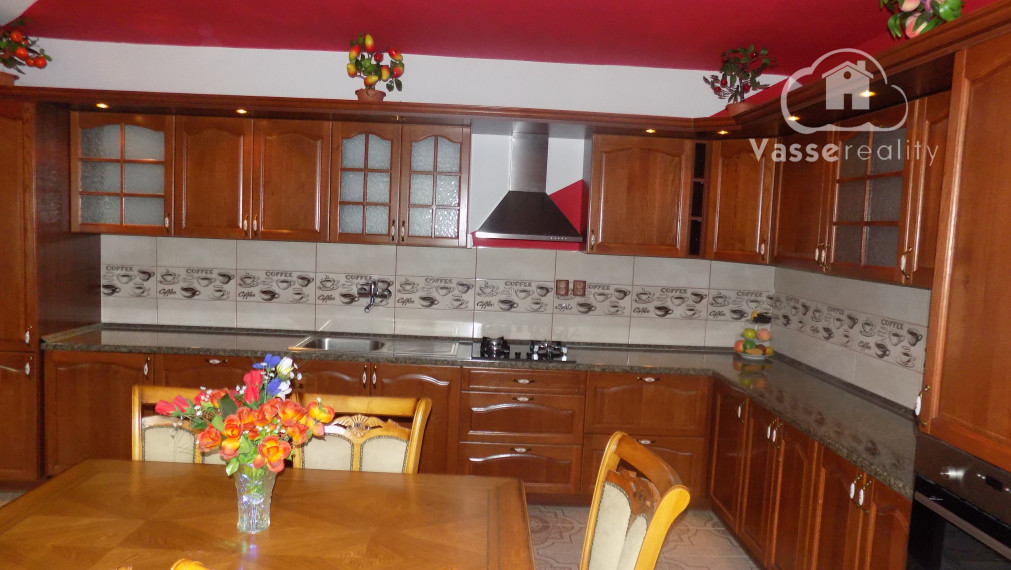 Na predaj 3 izb. dom s letnou kuchynkou  v Tvrdošovciach  .