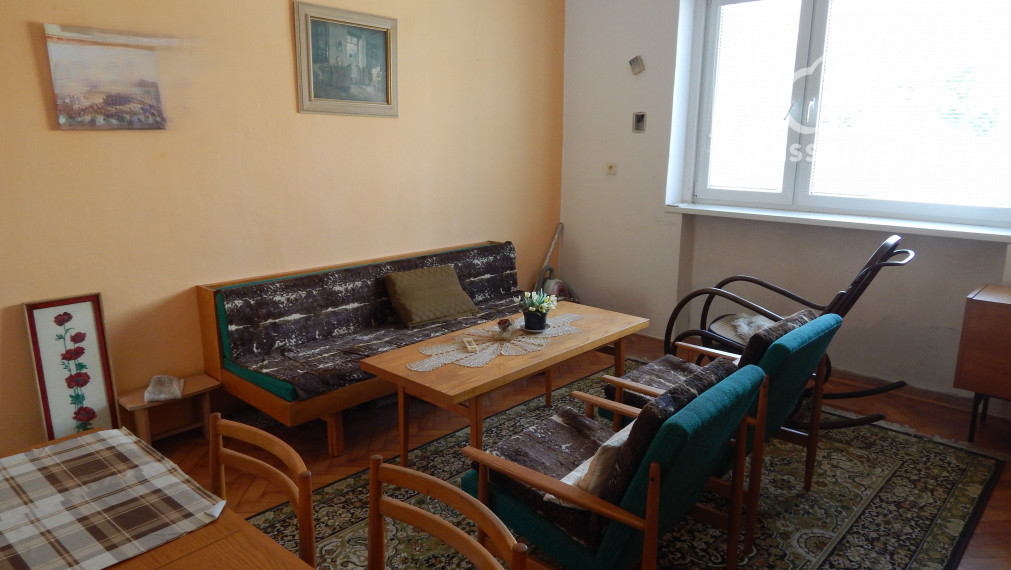 Rezervované !Na predaj ihneď obývateľný 3 izbový dom v Bajtave pri Štúrove !