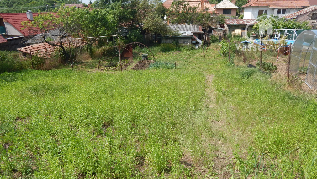 Rezervované !Na predaj ihneď obývateľný 3 izbový dom v Bajtave pri Štúrove !