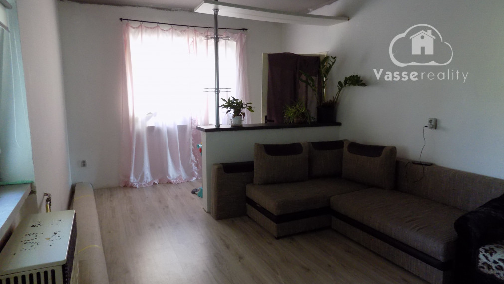 Na predaj suchý 3 izb. domček v obci Rúbaň  s novou elektrinou - Štúrovo len 30 km.