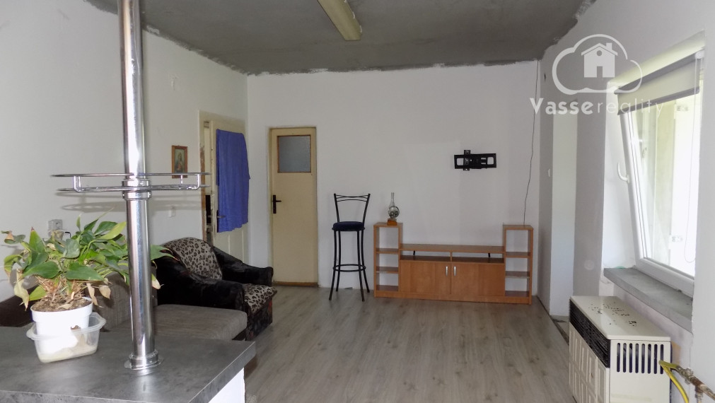 Na predaj suchý 3 izb. domček v obci Rúbaň  s novou elektrinou - Štúrovo len 30 km.