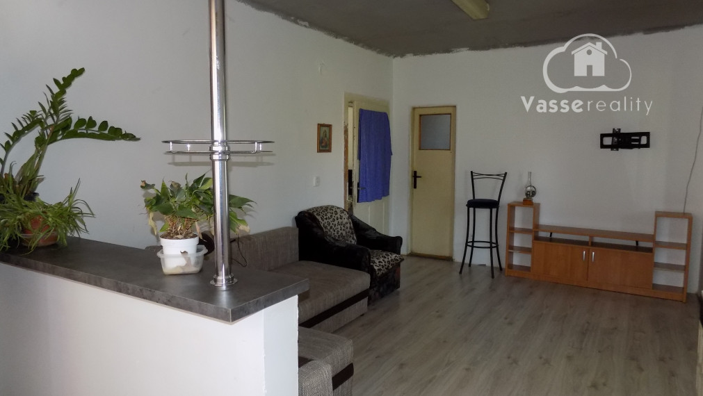 Na predaj suchý 3 izb. domček v obci Rúbaň  s novou elektrinou - Štúrovo len 30 km.