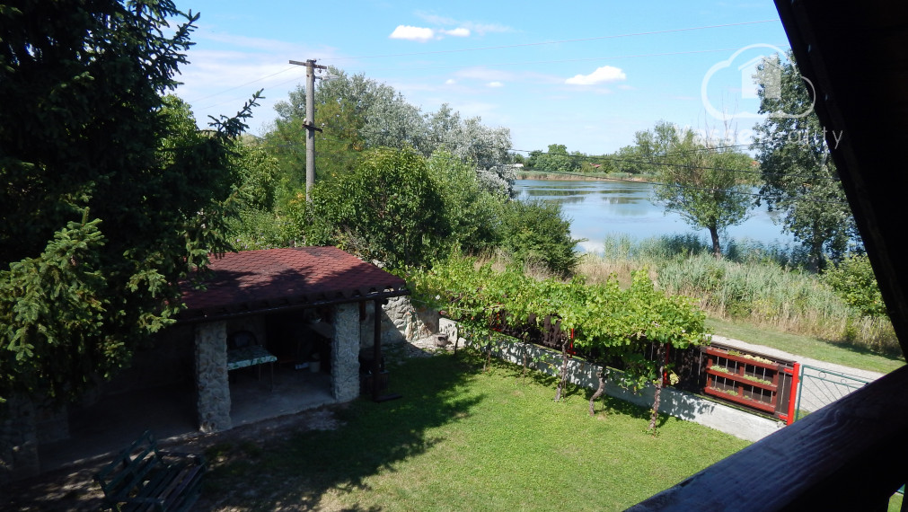 Na predaj dom v Klížskej Nemej, len 18 km od Veľkého Medera vhodný ako chalupa.