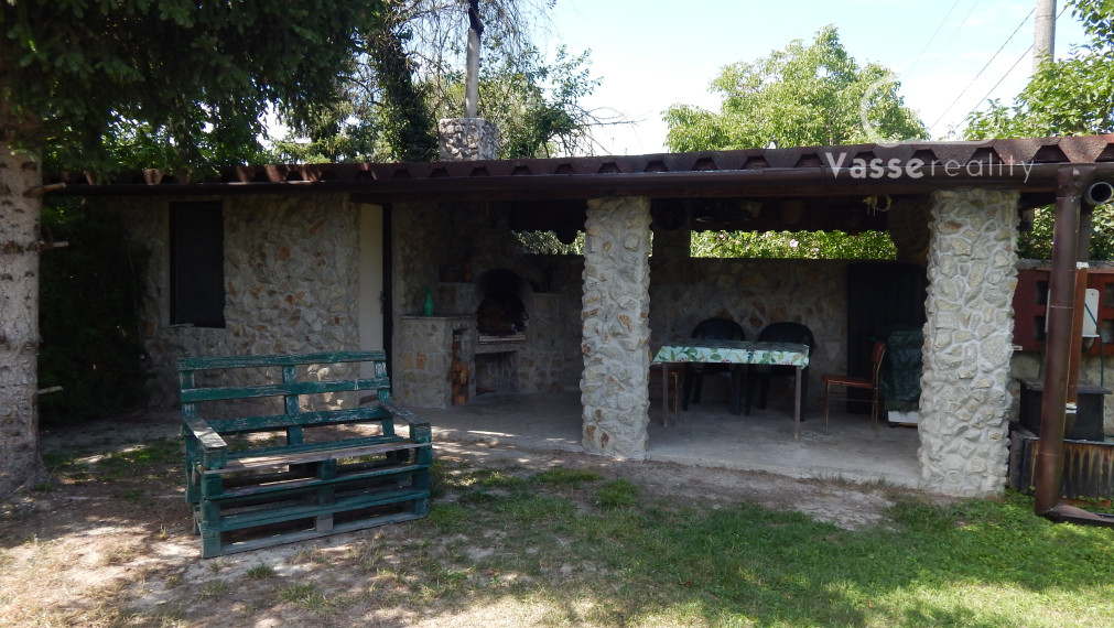 Na predaj dom v Klížskej Nemej, len 18 km od Veľkého Medera vhodný ako chalupa.