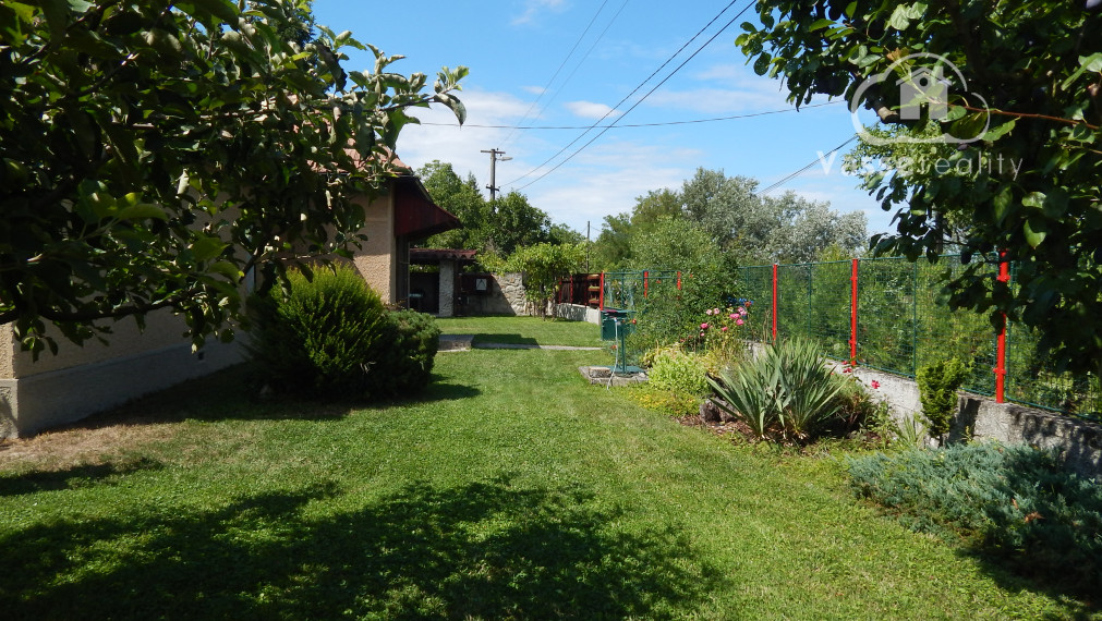 Na predaj dom v Klížskej Nemej, len 18 km od Veľkého Medera vhodný ako chalupa.