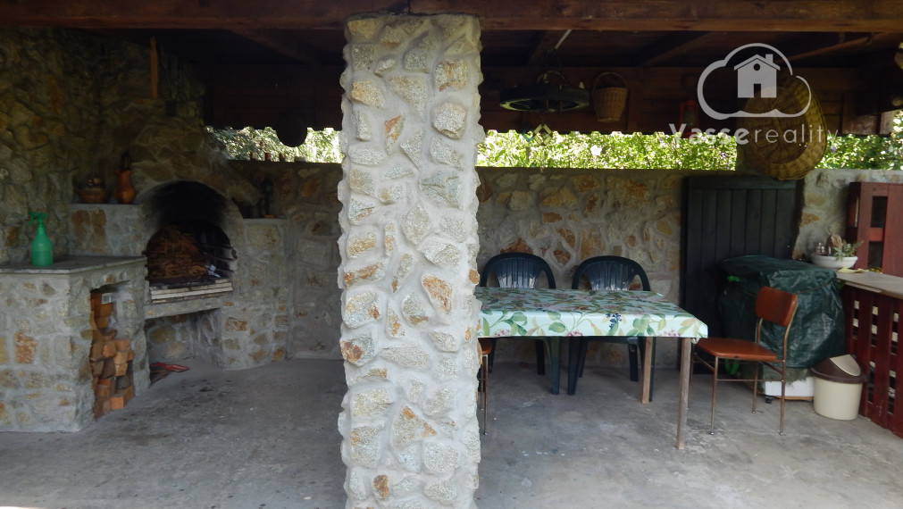 Na predaj dom v Klížskej Nemej, len 18 km od Veľkého Medera vhodný ako chalupa.