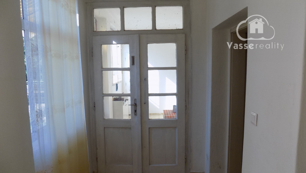 Na predaj 3 izb. dom v Strekove -  27 km od Štúrova , nová elektrina v dome !