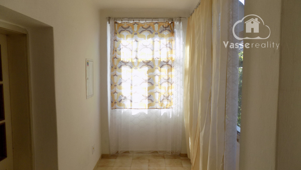 Na predaj 3 izb. dom v Strekove -  27 km od Štúrova , nová elektrina v dome !