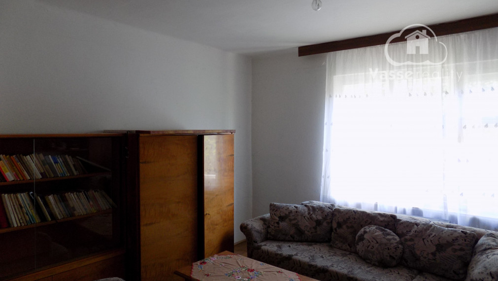 Na predaj 3 izb. dom v Strekove -  27 km od Štúrova , nová elektrina v dome !