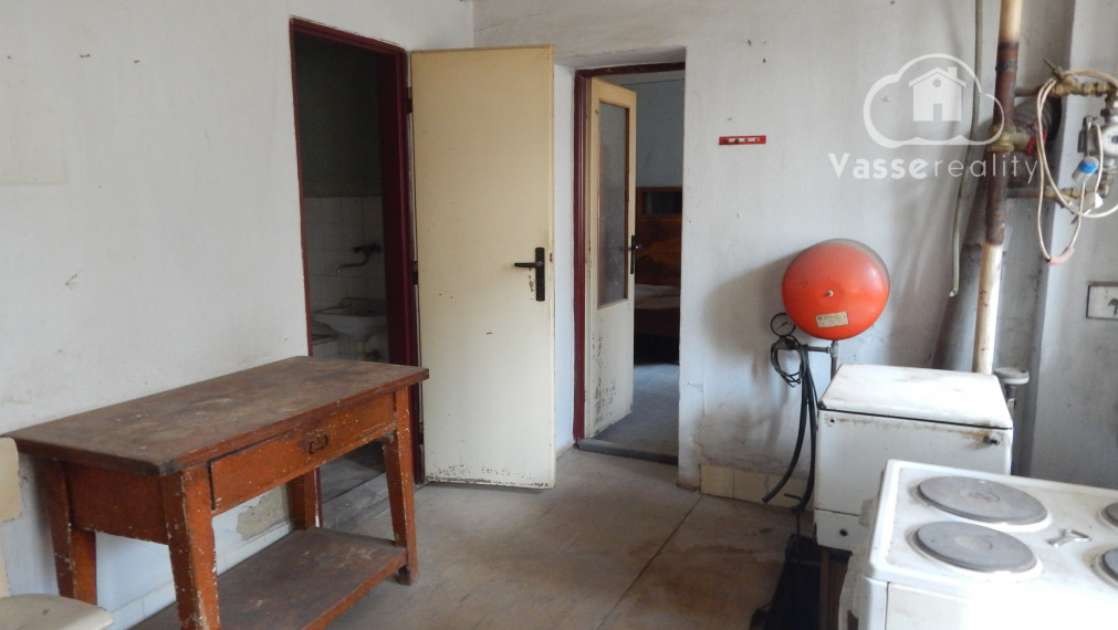 Na predaj 5 izbový dvojgeneračný dom v Salke pri Štúrove !