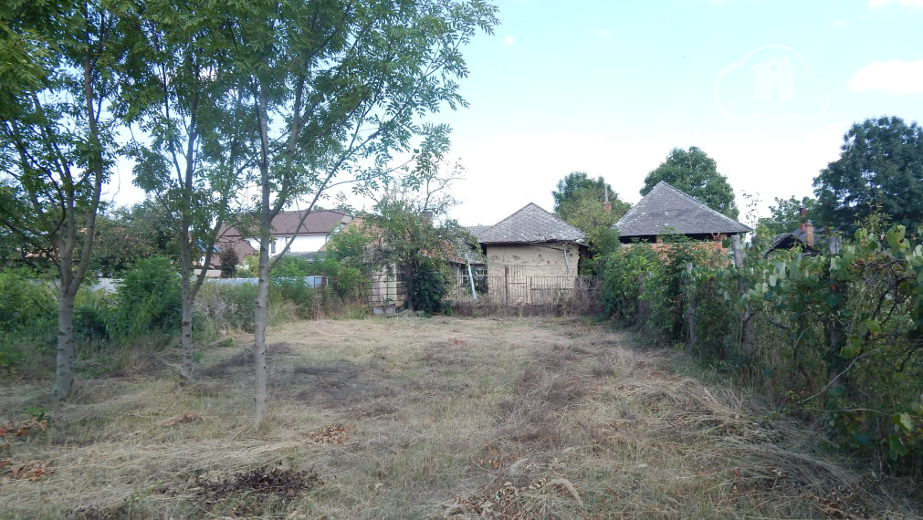 Na predaj 5 izbový dvojgeneračný dom v Salke pri Štúrove !