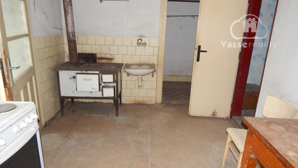 Na predaj 5 izbový dvojgeneračný dom v Salke pri Štúrove !