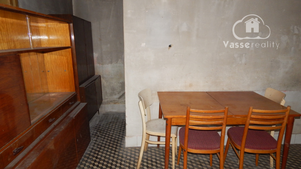 Na predaj 5 izbový dvojgeneračný dom v Salke pri Štúrove !