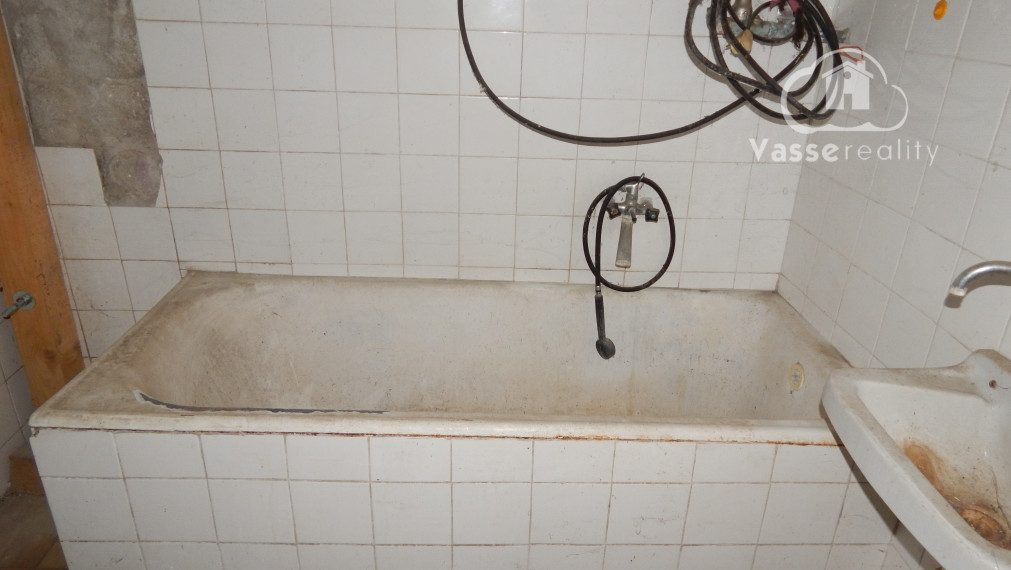 Na predaj 5 izbový dvojgeneračný dom v Salke pri Štúrove !