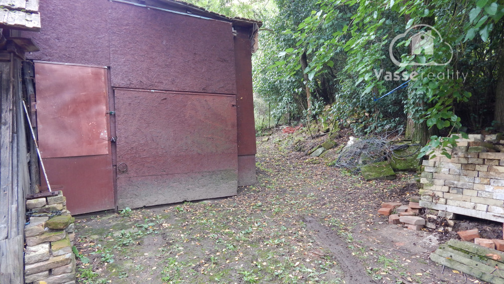 Na predaj chalupa  v Dubníku pri Štúrove  .