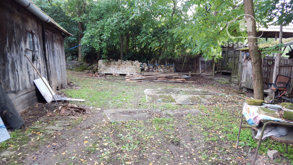 Na predaj chalupa  v Dubníku pri Štúrove  .