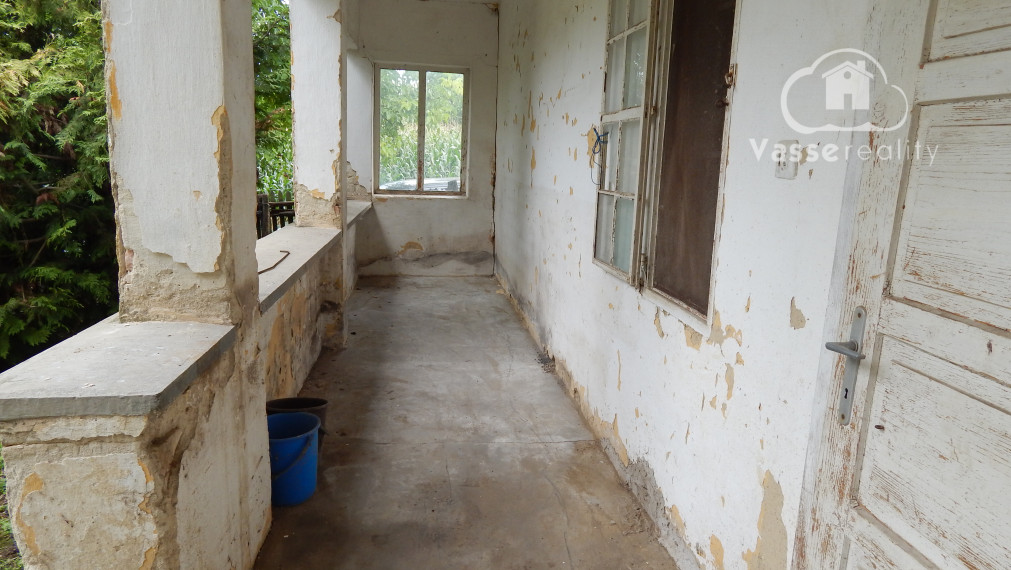 Na predaj chalupa  v Dubníku pri Štúrove  .