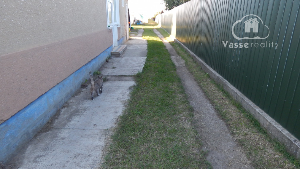 Na predaj 3 izbový rodinný dom v Imeli, len 3km od kúpaliska v Nesvadoch.