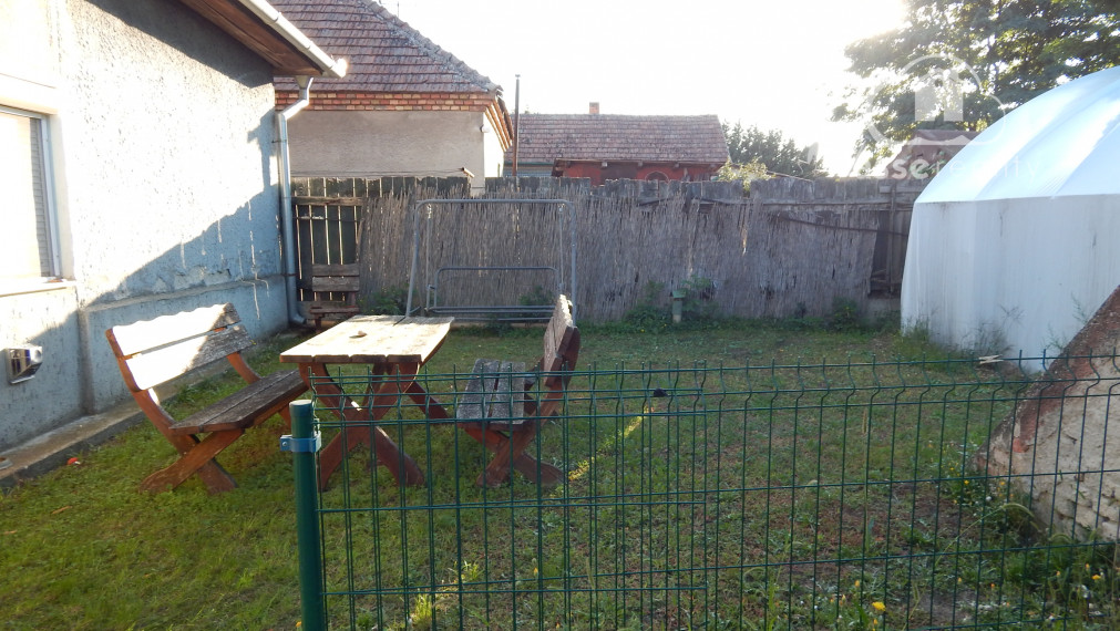 Na predaj 3 izbový rodinný dom v Imeli, len 3km od kúpaliska v Nesvadoch.