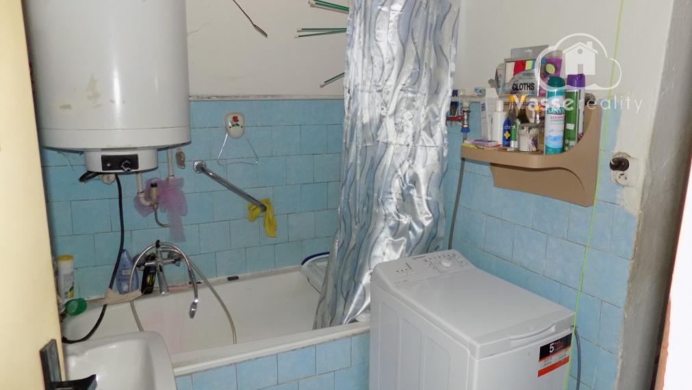 Na predaj tehlový 3 izb. dom v Rúbani - pozemok 2592 m2  pri rybníku .