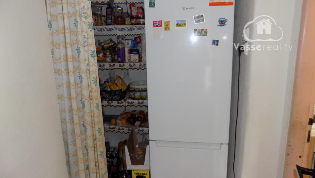 Na predaj tehlový 3 izb. dom v Rúbani - pozemok 2592 m2  pri rybníku .