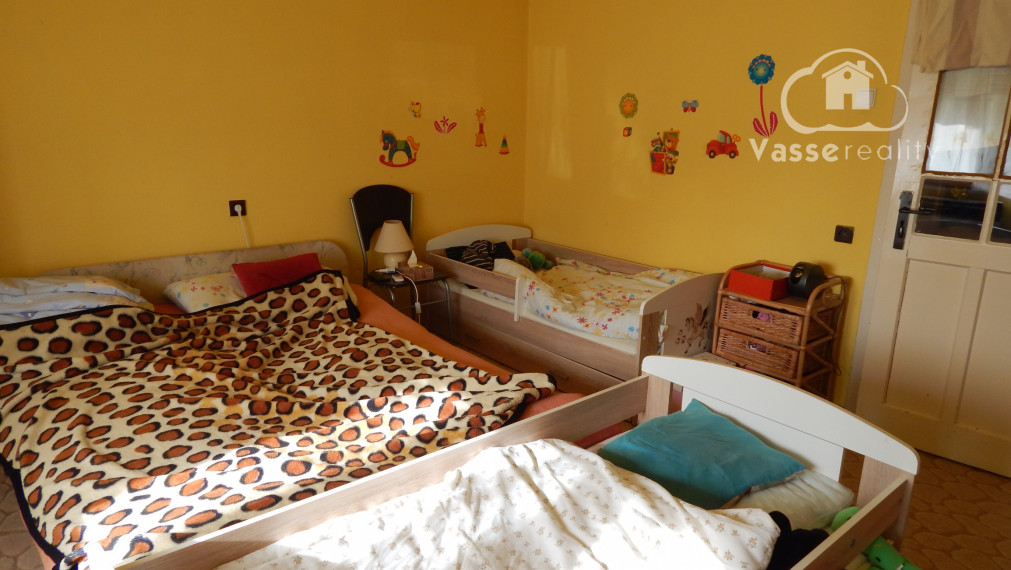 Na predaj 3 izbový rodinný dom v Imeli, len 3km od kúpaliska v Nesvadoch.