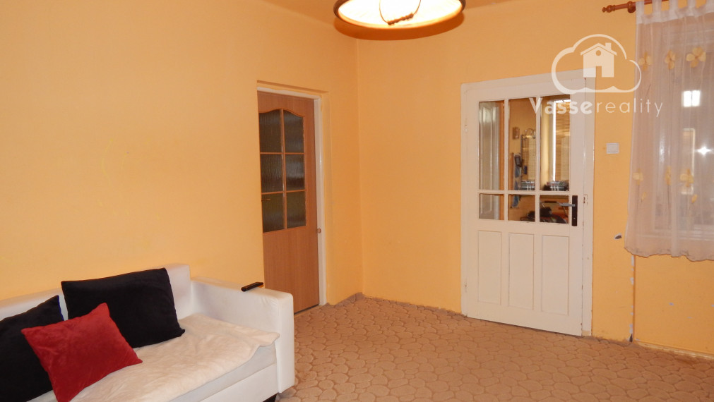 Na predaj 3 izbový rodinný dom v Imeli, len 3km od kúpaliska v Nesvadoch.