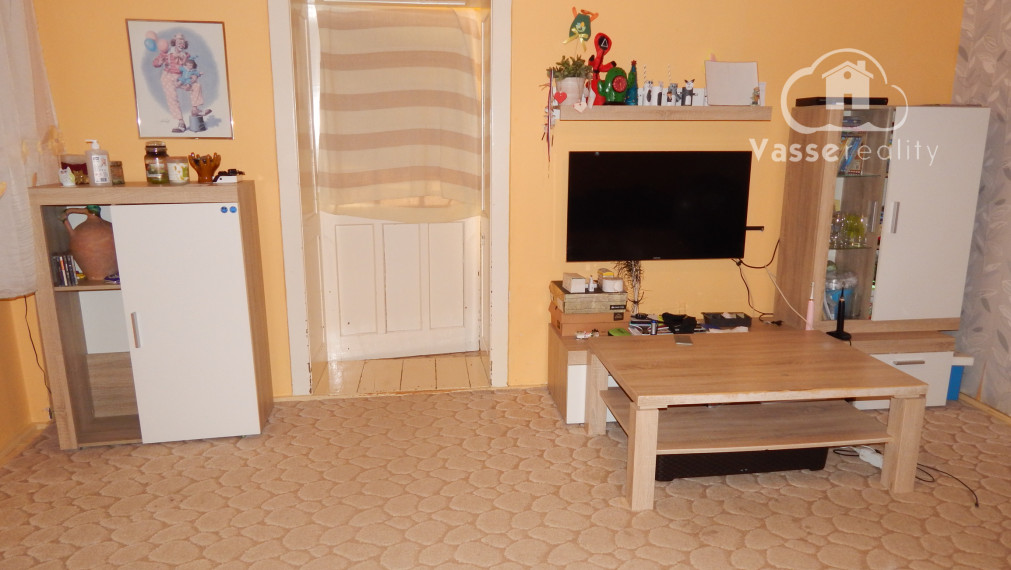 Na predaj 3 izbový rodinný dom v Imeli, len 3km od kúpaliska v Nesvadoch.