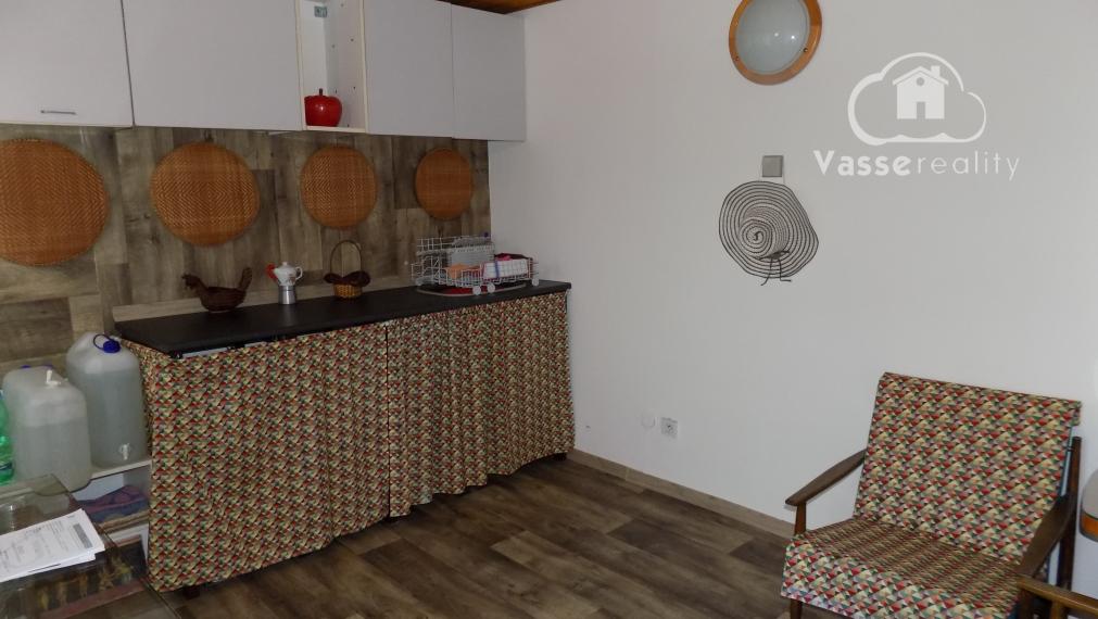 Na predaj chatka v príjemnej lokalite Svit pri  Nových Zámkoch .