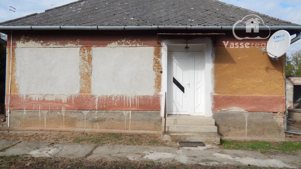 Na predaj 3 izbový rodinný dom v Strekove .