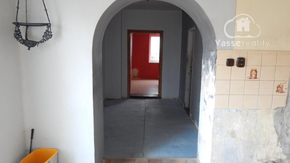 Na predaj 3 izbový rodinný dom v Strekove .