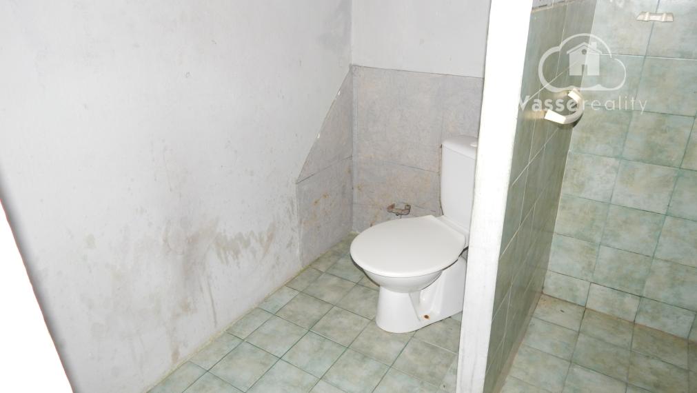 Na predaj 3 izbový rodinný dom v Strekove .