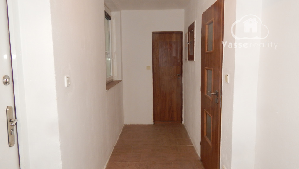 Rezervované ! Na predaj 3- izbová   chalupa v Semerove