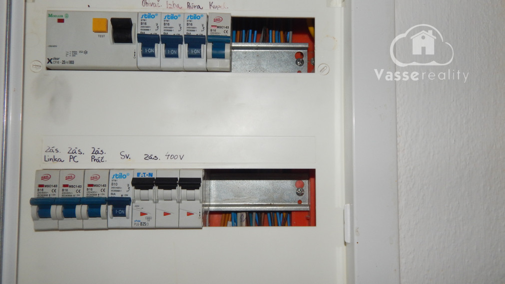 Rezervované ! Na predaj 3- izbová   chalupa v Semerove