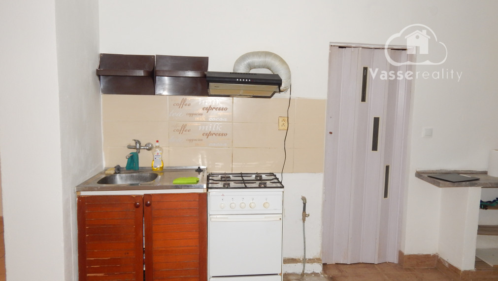 Rezervované ! Na predaj 3- izbová   chalupa v Semerove