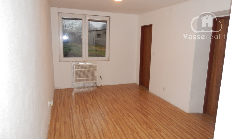 Rezervované ! Na predaj 3- izbová   chalupa v Semerove