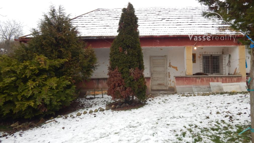 Na predaj chalupa  v Dubníku pri Štúrove  .