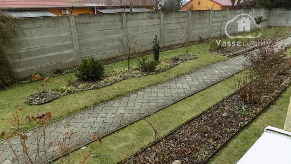 NOVINKA: Exkluzívny 2-izbový byt v Štúrove – Vadaš na skok!