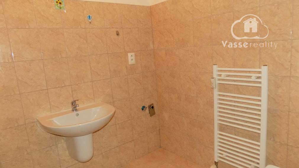 NOVINKA: Exkluzívny 2-izbový byt v Štúrove – Vadaš na skok!