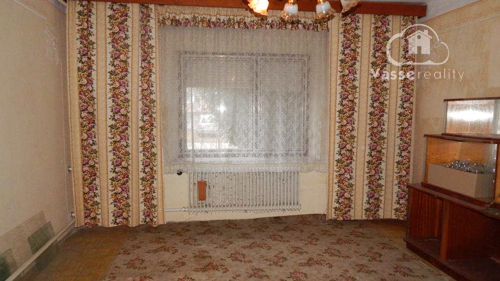 Na predaj 3 izbový dom v Kravanoch nad Dunajom s garážou .