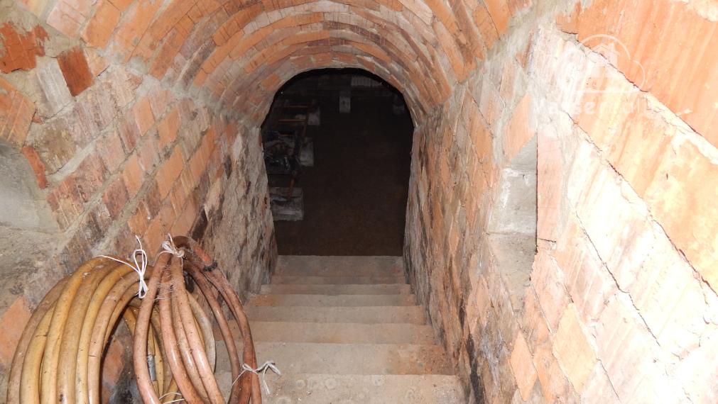 Na predaj 3 izbový dom v Kravanoch nad Dunajom s garážou .