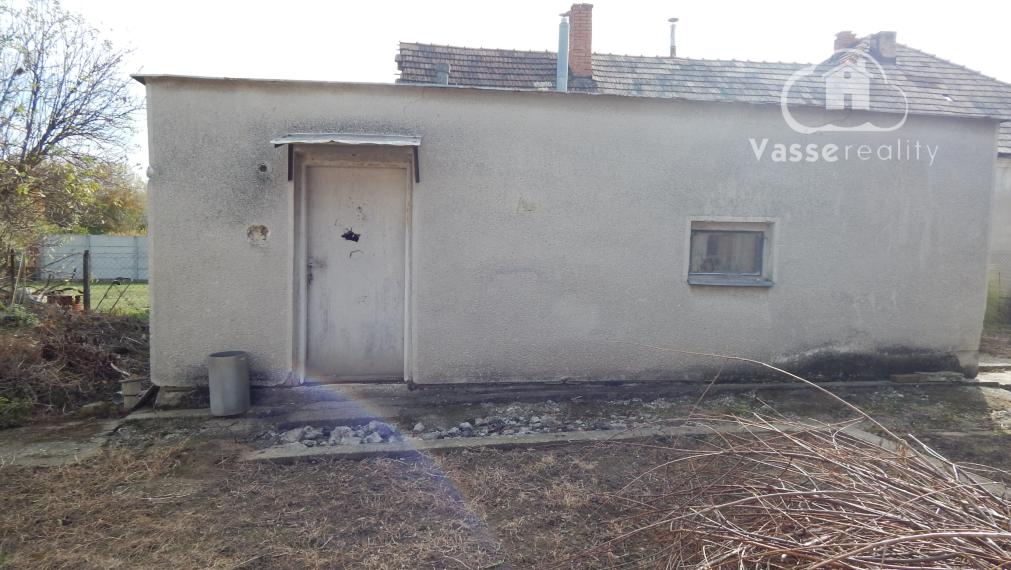 Na predaj 3 izbový rodinný dom v Strekove .