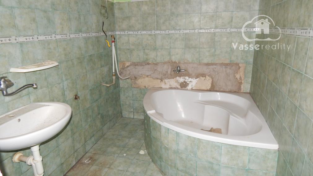 Na predaj 3 izbový rodinný dom v Strekove .