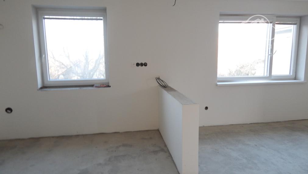 Na predaj 3 izbový rodinný dom v Šuranoch.