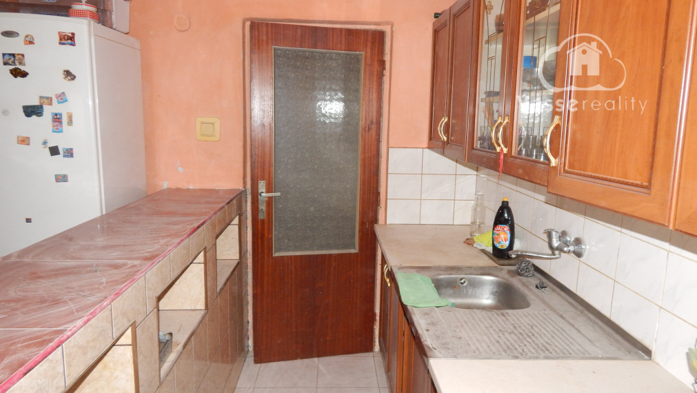 Na predaj 4 izbový rodinný dom v Kolárove s pozemkom 984 m2.