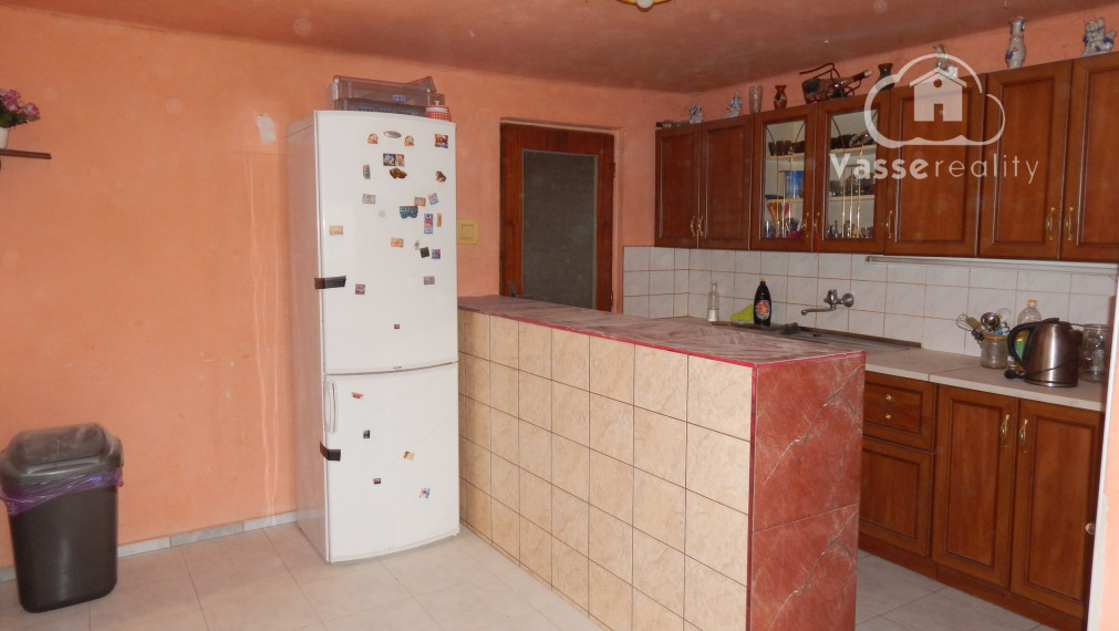 Na predaj 4 izbový rodinný dom v Kolárove s pozemkom 984 m2.